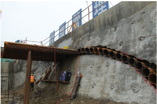 施工進行時 施工進行時